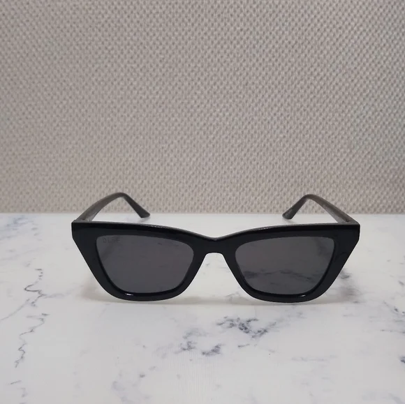 Diff x Madi Nelson The Noah Sunglasses Black Grey Polarized  display picture 1